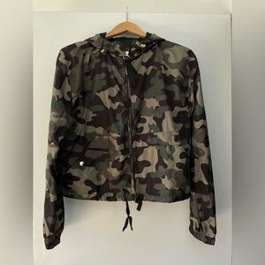 Camouflage Windbreaker-Women’s
